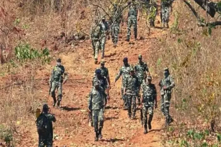 झारखंड के बोकारो में मुठभेड़: दो माओवादी ढेर, CRPF का एक जवान शहीद