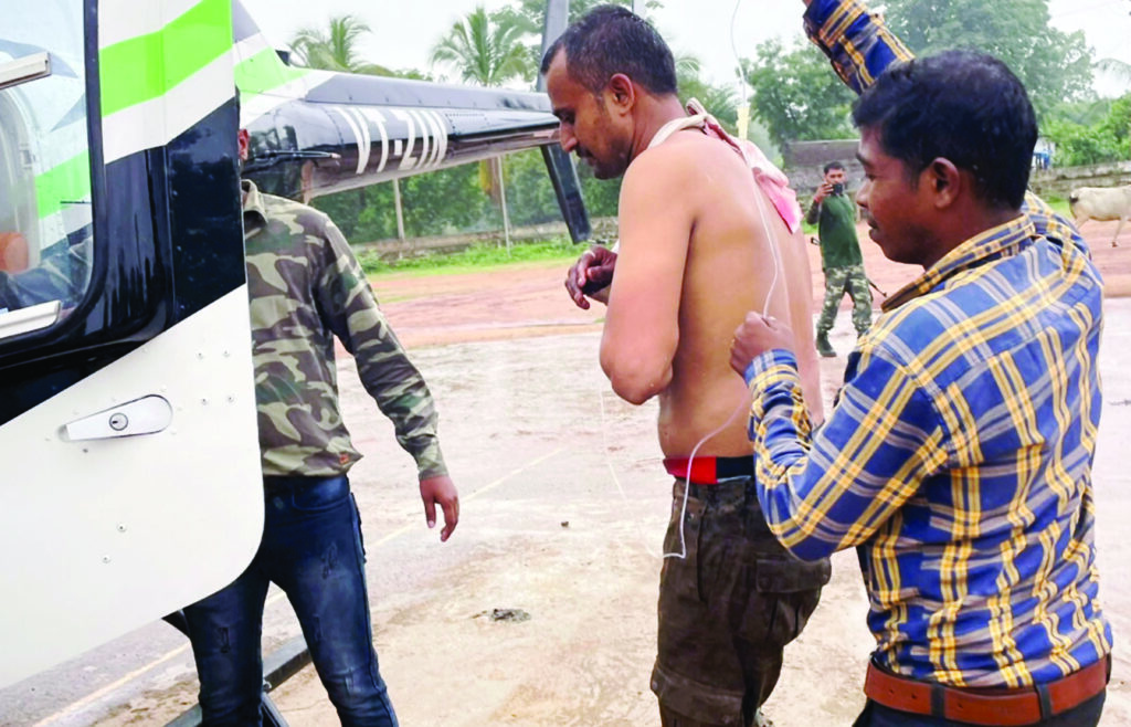 महाराष्ट्र-छत्तीसगढ़ सीमा पर मुठभेड़, गढ़चिरौली में 12 नक्सली मारे गए