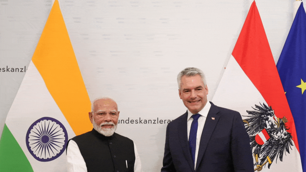 आस्ट्रिया के चांसलर के साथ शिखर वार्ता के बाद प्रधानमंत्री नरेंद्र मोदी ने दोहराया, यह युद्ध का समय नहीं, आतंकवाद अस्वीकार्य