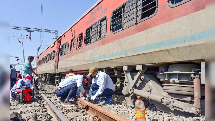 Sabarmati Express Derails Near Kanpur